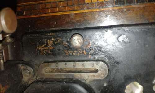 GRITZNER SEWING MACHINE