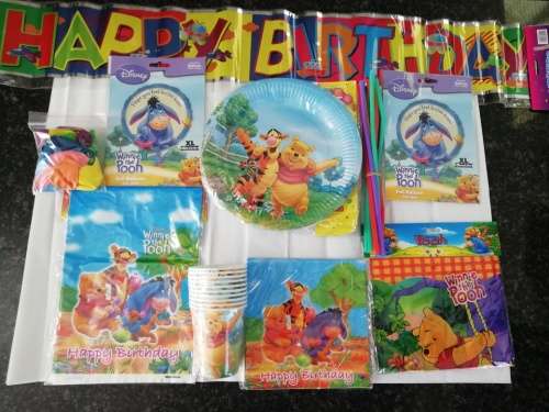 Winnie The Pooh Party Kit