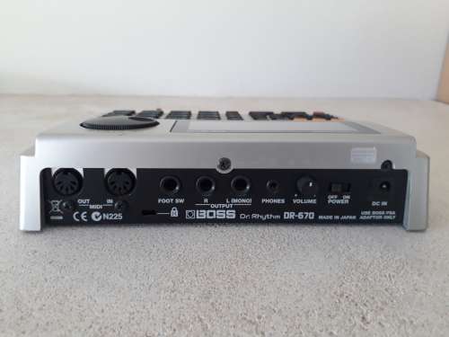 BOSS Dr. Rhythm DR-670