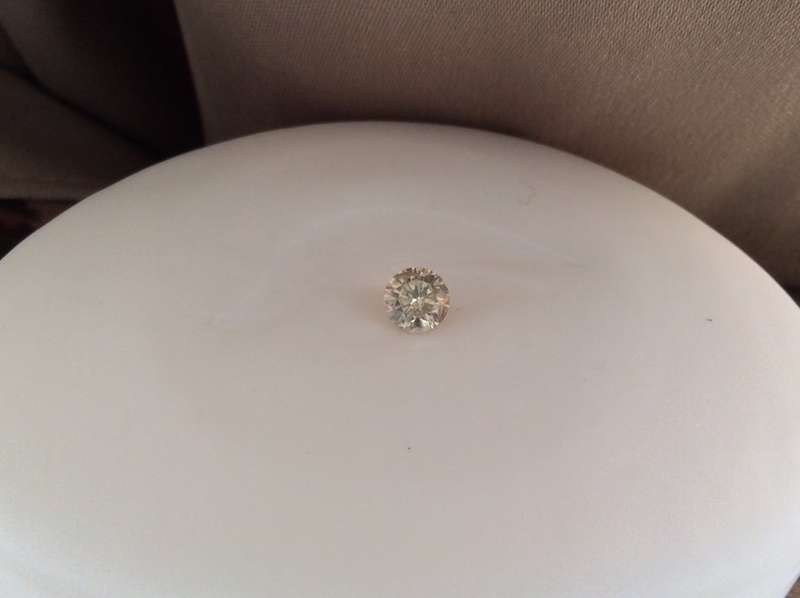 Certified 100%Natural Nice Sparkle Fire Lustre 0.44ct  Round DIAMOND