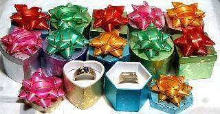 STUNNING METALIC RING GIFT BOXES!   ABSOLUTELY UNIQUE AND GORGEOUS!!   50 AVAILABLE!!!