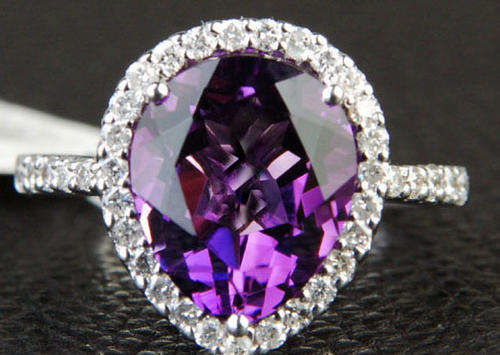 14K SOLID WHITE GOLD AMETHYST AND DIAMOND RING!! 4.710CTS!! RETAIL VALUE:R30'898.00