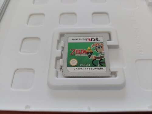The legend of zelda a link between worlds