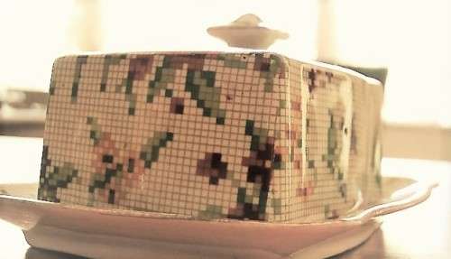 Royal Winton Queen Anne Chintz Butter Dish and Cover, 2995, c.1936, England, Excellent