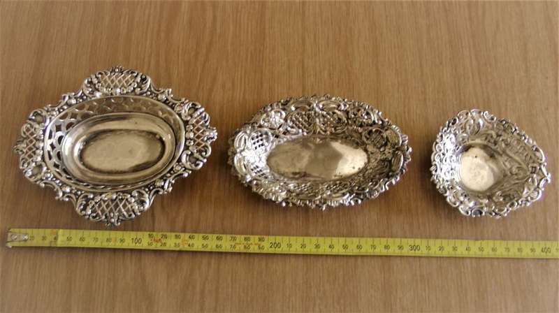 5 Victorian Nickel Silver Nut, Bon Bon Dishes, EPNS S&Co Arthur Elwell Spurrier & Co England, EUC