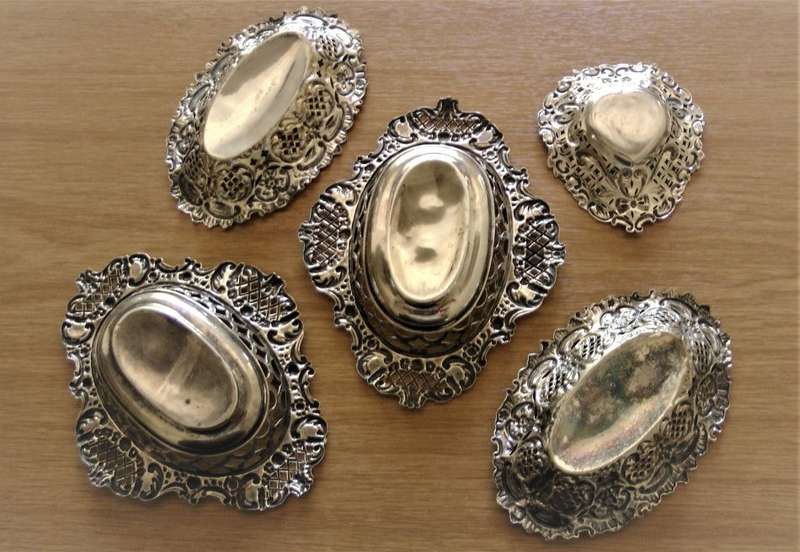 5 Victorian Nickel Silver Nut, Bon Bon Dishes, EPNS S&Co Arthur Elwell Spurrier & Co England, EUC