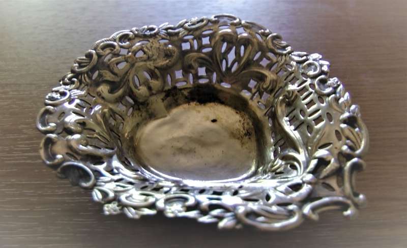 5 Victorian Nickel Silver Nut, Bon Bon Dishes, EPNS S&Co Arthur Elwell Spurrier & Co England, EUC