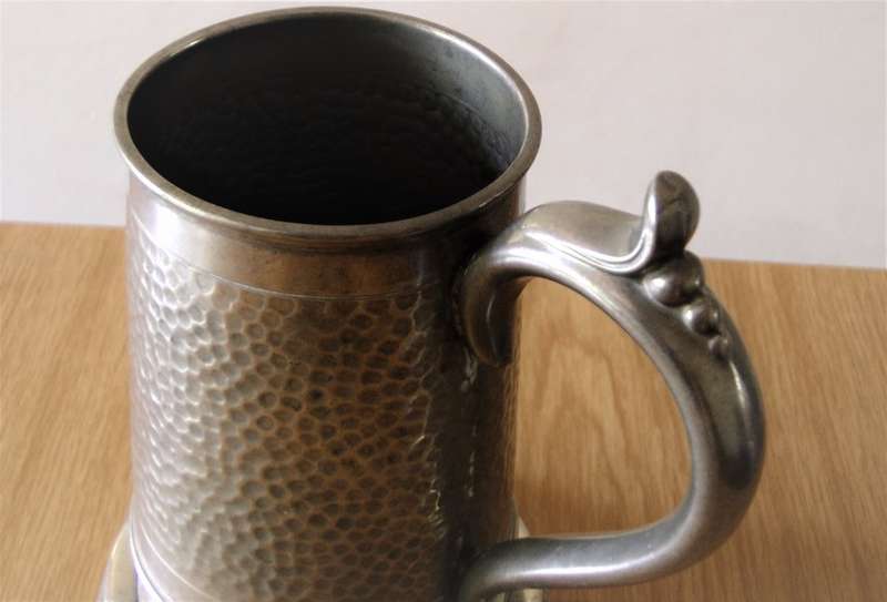 ER Marked English 1 Pint Hammered Pewter Tankard, Glass Bottom Base, Scroll Handle, Engraveable, EUC