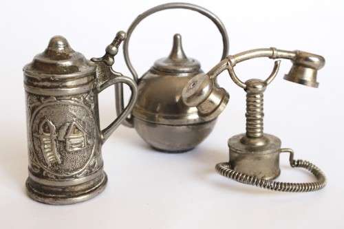 Vintage metal miniature kettle, miniature beer stein, miniature retro telephone figurine 1950-60