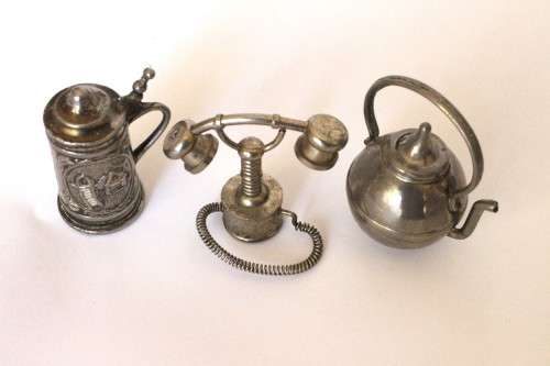 Vintage metal miniature kettle, miniature beer stein, miniature retro telephone figurine 1950-60
