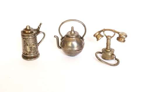 Vintage metal miniature kettle, miniature beer stein, miniature retro telephone figurine 1950-60
