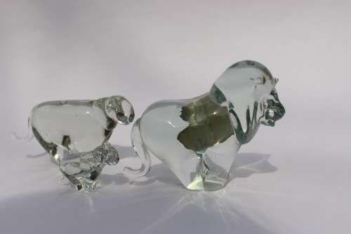 Vintage Ngwenya Glass Kingdom of Swaziland 3 Lion Figurine wSticker Near Mint