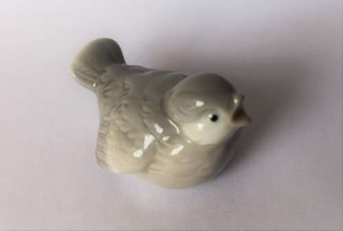 Otagiri OMC Vintage Sparrow Baby Bird Fledgling Figurine Giftware Japanese Porcelain Near Mint