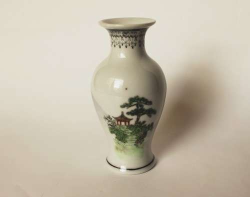 Chinese Jingdezhen porcelain PROC vase landscape calligraphy Oriental Asian art vase China excellent