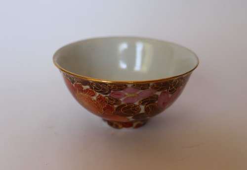 Vintage gilded pink, red, brown and white small Chinese Oriental Asian porcelain tea bowl