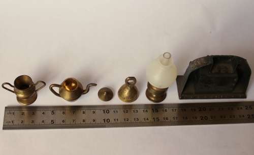 Vintage solid brass dollhouse miniature household items Durham Industries fireplace, excellent