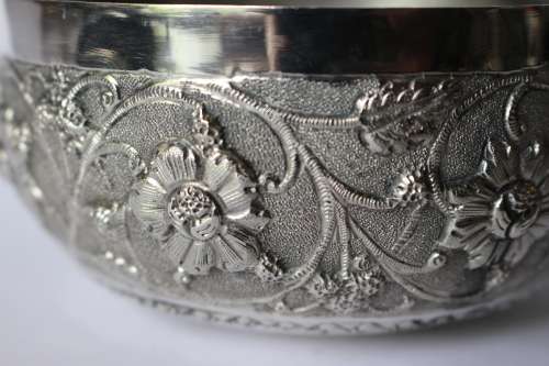 Fine Antique Anglo-Indian Silver Repousse Bowl Kutch Cutch Silver Colonial India 19thC Near Mint
