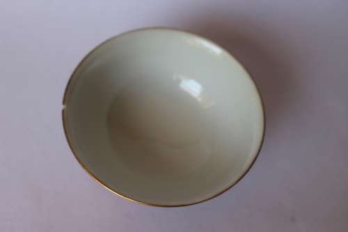 Vintage gilded pink, red, brown and white Chinese Oriental Asian porcelain bowl