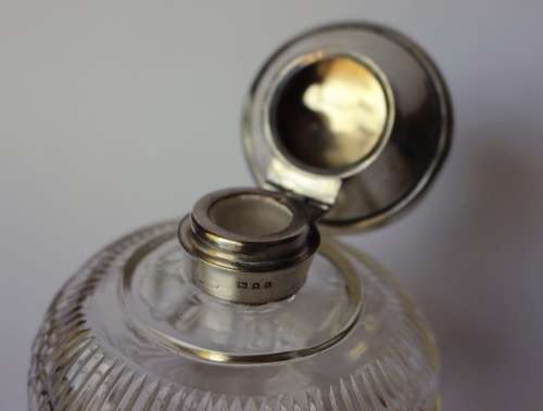 Antique Large Solid Sterling Silver Crystal Perfume Scent Bottle British Silver London c1920 EUC