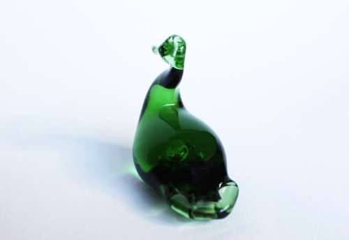 Seguso VdA Bullicante Murano glass swan bird figurine deep emerald art glass c 1950s Italy excellent