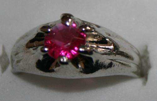 **CrAzY Auction!!** 18k White Gold Plated & Acrylic Ring (LR302)