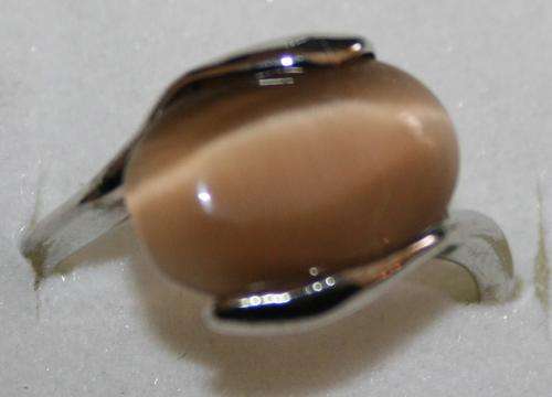 **LAST ONE!!** Hand-Crafted 18k White Gold Plated Ring with Genuine Cat's Eye (LR603)