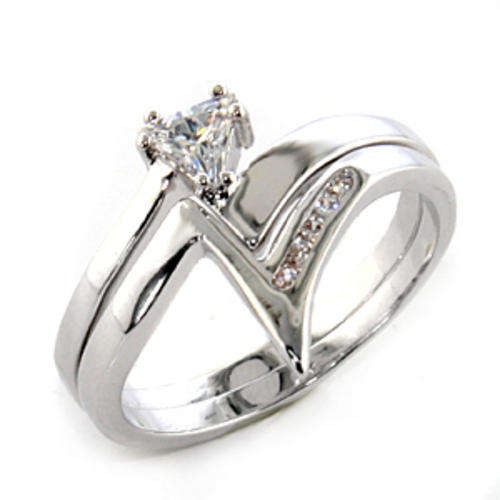 (Size 7) Non Tarnishing Rhodium Plated Fashion Ring with Cubic Zirconia Stone/s