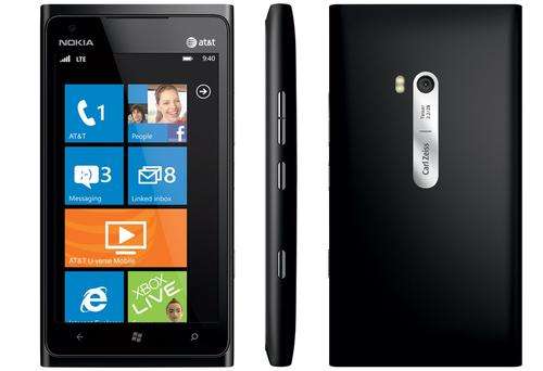 Nokia Lumia 900 + Nokia purity headset by Monster