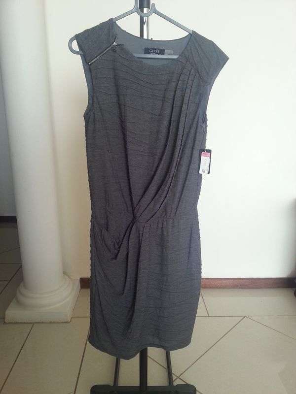 **IN STOCK* R1899*NEW WITH TAGS WOMENS GUESS DRESS RETAIL USD128.00 Stunning