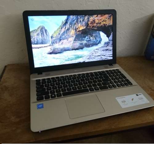 ASUS VivoBook 15 X540S