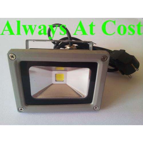 10 Watt 800 Lumen Outdoor Led Floodlight.