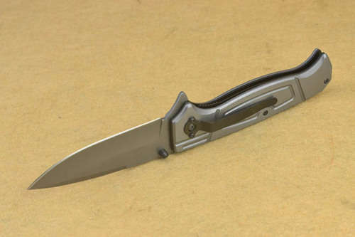 BROWNING F80 FOLDING KNIFE WITH CLIP - ONLY 2 AVAILABLE!!