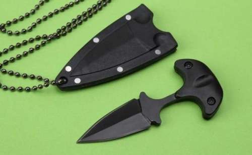 Self-defence Necklace Mini Push Dagger Fixed blade Full tang 440 stainless steel - LAST 5 AVAILABLE!