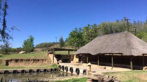 Pielanshoek Oak Cottage Bethlehem/Clarens 10 Sleeper -  3 Night Midweek Stay!
