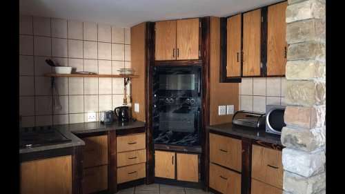 Pielanshoek Oak Cottage Bethlehem/Clarens 10 Sleeper -  3 Night Midweek Stay!