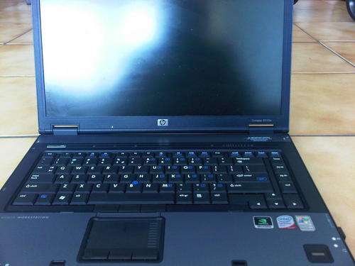 HP 8510 W - Core 2 Duo Laptop