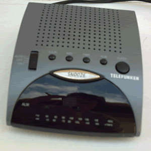 BEDSIDE ALARM CLOCK RADIO (TELEFUNKEN)