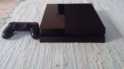 PS4 500 GB like new!!