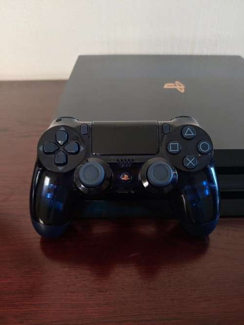 Playstation 4 Pro 500 Million Edition
