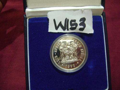 1990 ULTRA CAMEO SILVER R1 COIN VERY HIGH GRADE
