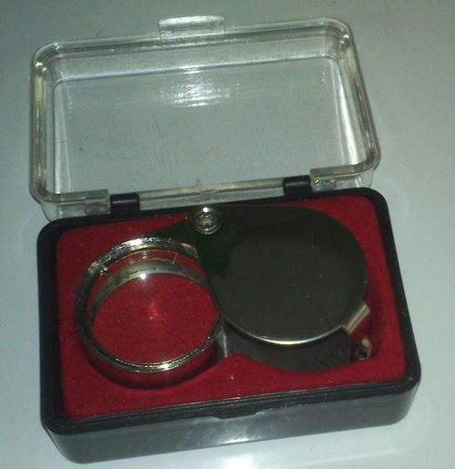 Pocket magnifying glass - affordable!