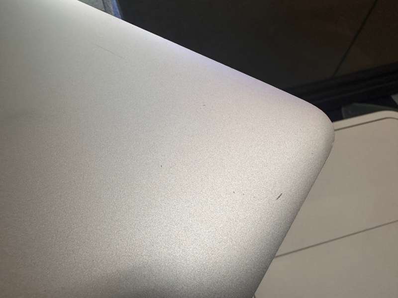 APPLE MACBOOK AIR (NEW BATT)