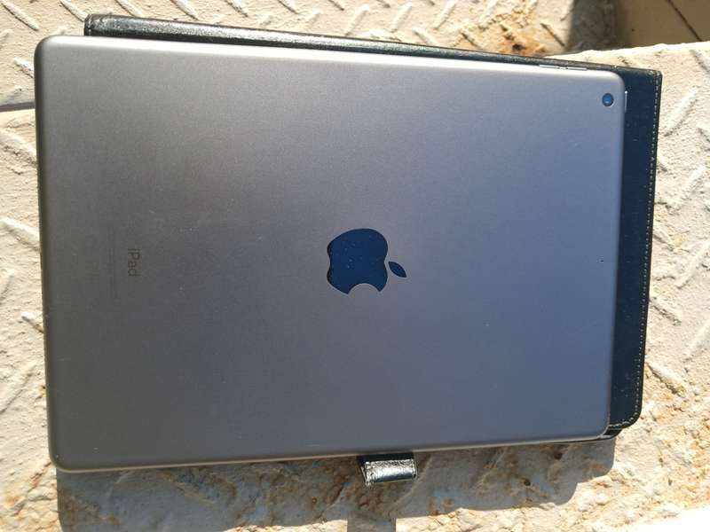 IPAD APPLE
