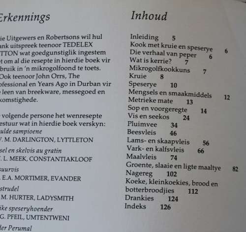 Die Suid-Afrikaanse Kruie & Spesery-kookboek saamgestel deur Sonja Davis