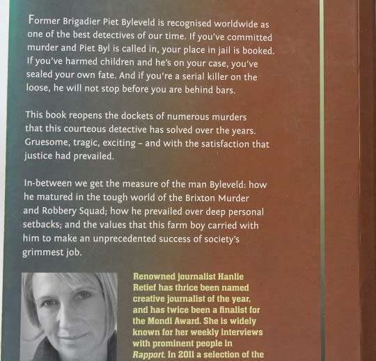 Byleveld by Hanlie Retief. Dossier of a serial sleuth.