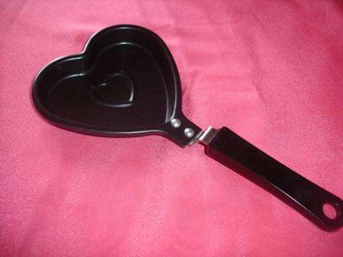 Make Heart Shaped Eggs/Pancakes