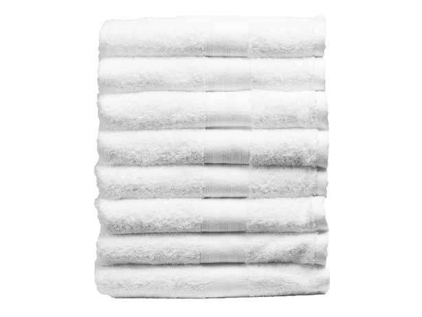 White Bath Towels (Soft and Fluffy)