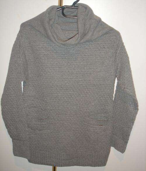 Stunning Grey Jersey (Size M)