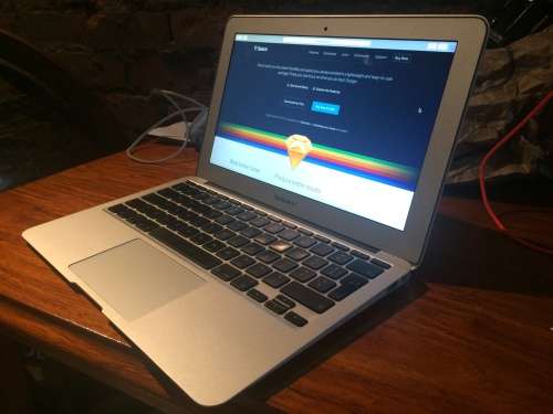 Apple MacBook Air 11"