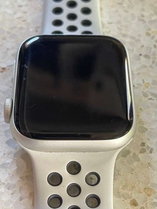 Apple watch Series 5 Nike edition